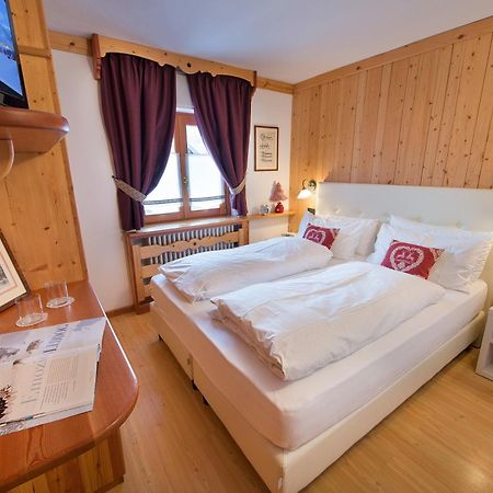 Hotel Posta Livigno Kültér fotó