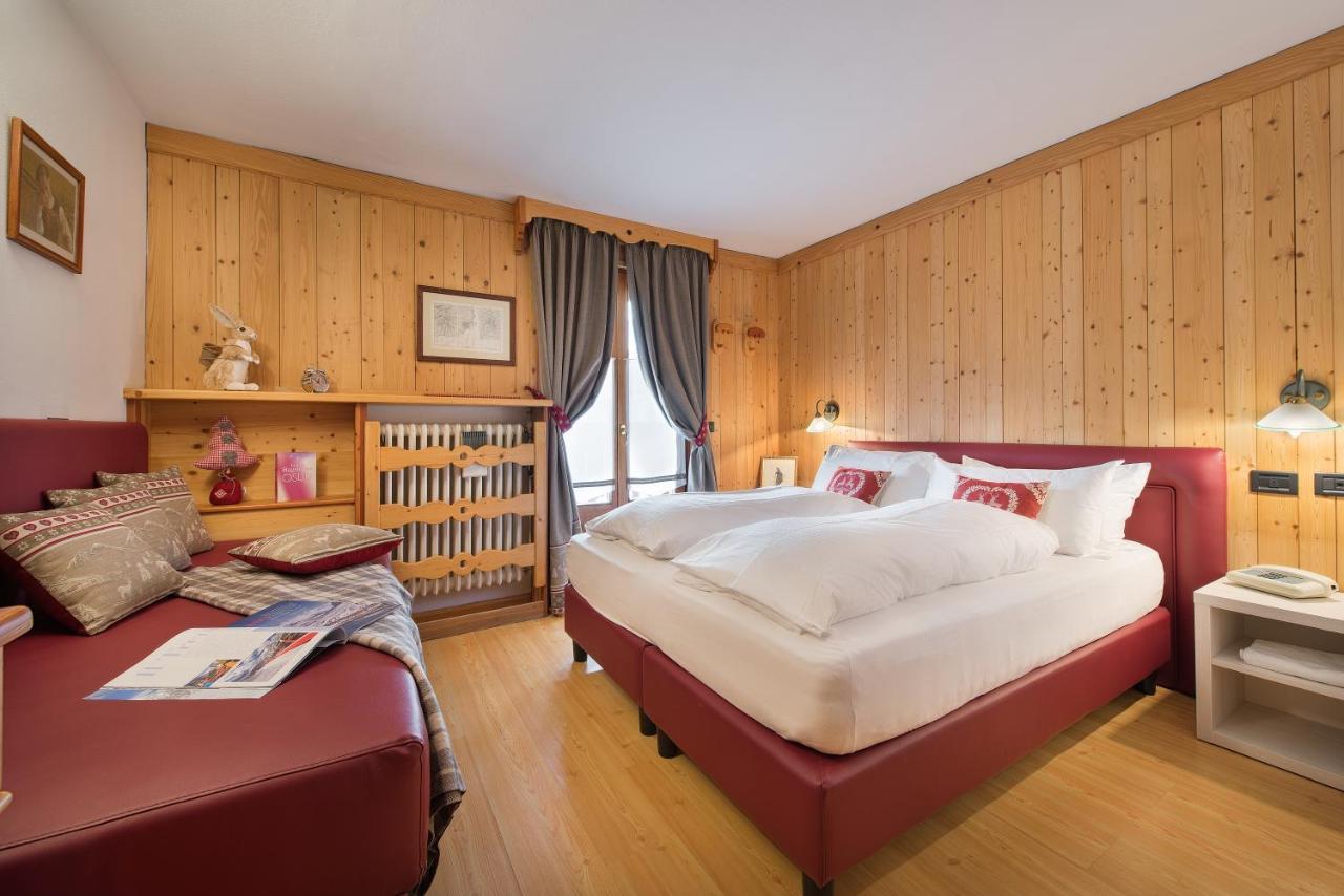 Hotel Posta Livigno Kültér fotó