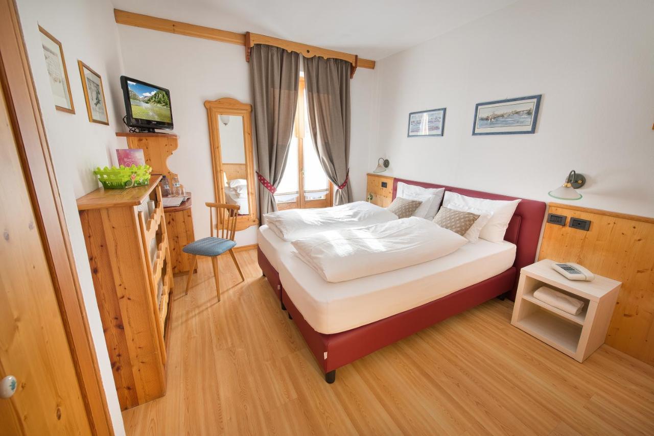 Hotel Posta Livigno Kültér fotó